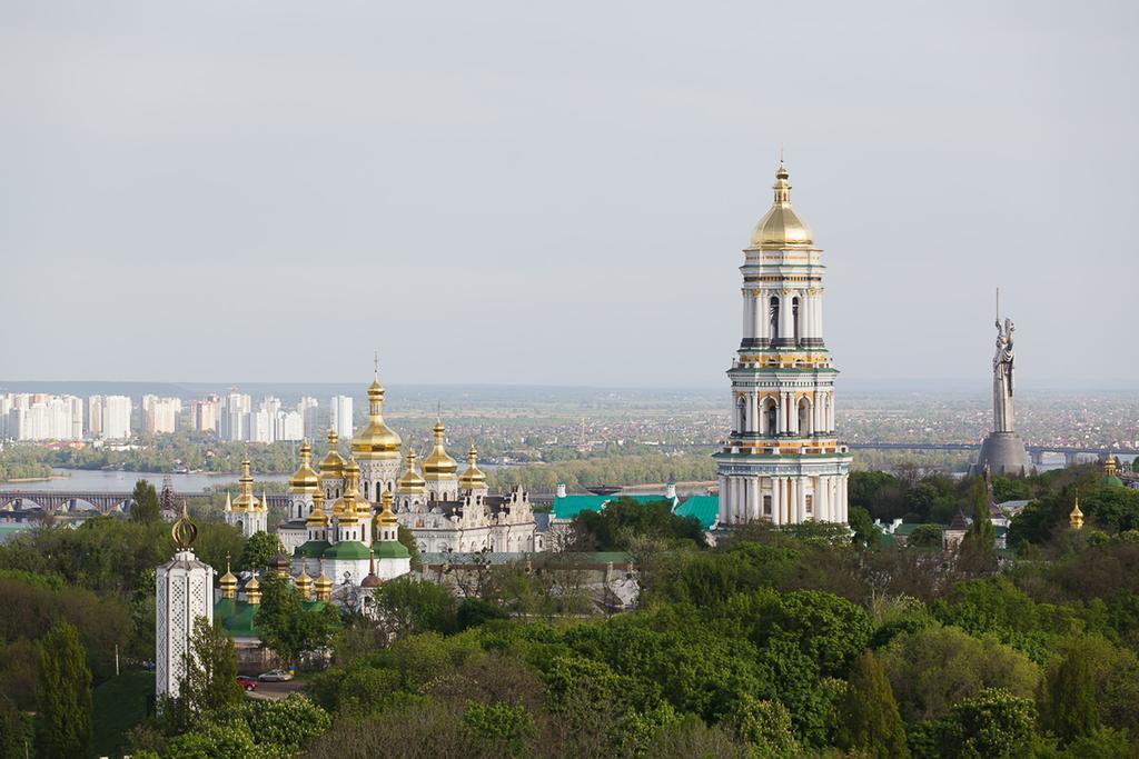 Salute Hotel Kiev Exterior foto